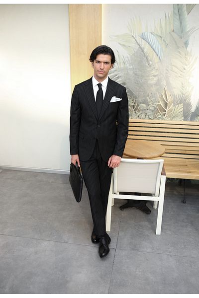 AEK FIORE Men's Black Striped Suit