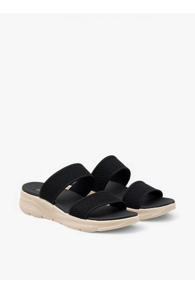 Le Confort Textured Slip-On Strap Sandals with Platform Heels