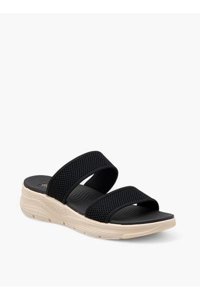 Le Confort Textured Slip-On Strap Sandals with Platform Heels