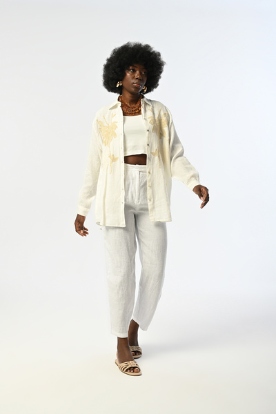 Orfeo Negro KADIN NAKIŞ İŞLEMELİ EKRU RENK %100 KETEN OVERSİZE KESİM GÖMLEK