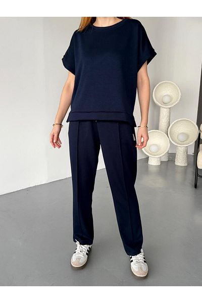 Cappmoda TKM-1114 بلوزة قصيرة الأكمام من القماش المشروط باللون الأزرق الداكن، نموذج الجزرة، مجموعة مزدوجة من الأسفل