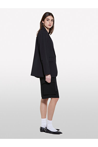 Sisley Kadın Siyah Viskoz Karışımlı Kemerli Comfort Fit Bermuda Şort