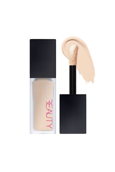 Huda Beauty Matte & Radiant Liquid Concealer - Royal Lissing 1.1N