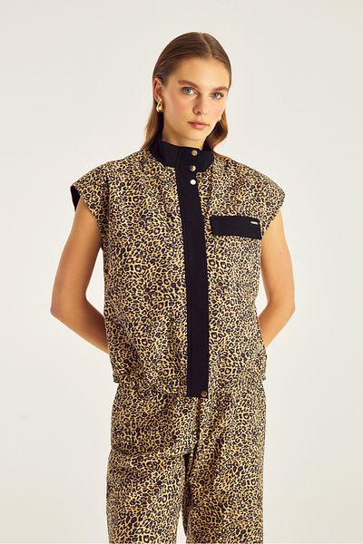 Naramaxx Leopard Print Low Sleeve Zipper Sports Top