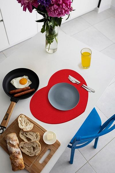 KozaX Plates Placemats for Tables Runner & Placemat, Red Heart Felt