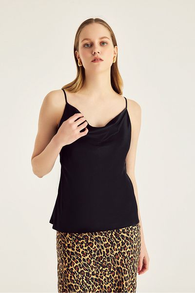 Naramaxx Degaje Collar Strap Blouse