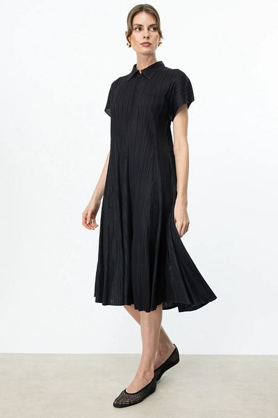 Ekol Accordion Fabric Polo Collar Dress Black-5918