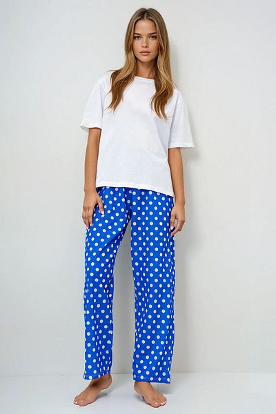 VAGGON Crew Neck Basic T-Shirt and Polka Dot Patterned Trousers Pajama Set