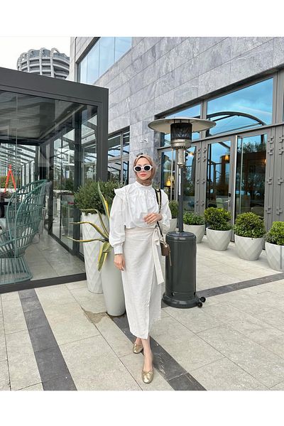 Zübeyde Sayın FUSTA CU LEGATI IN NATURAL