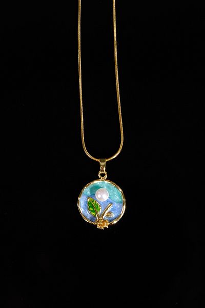 Zalifra Vintage Serial, Elegant Leaf and Pearl Detailed Steel Necklace