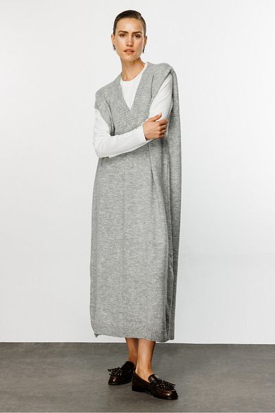 KUAD Gray V-Neck Knitwear Gilet