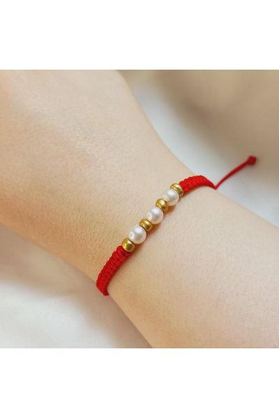 Crystal Atelier سوار مكرامية جميل مزين باللؤلؤ للجنسين - سوار حبلي أحمر - سوار مجدول - سوار لؤلؤ