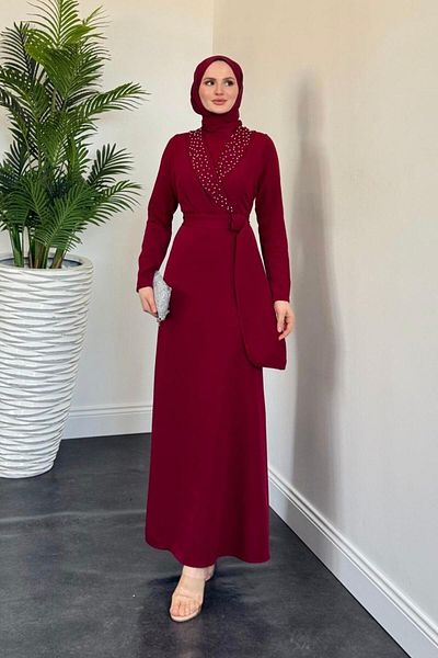 MERVEN AKYÜZ Βραδινό φόρεμα Arden με διπλό γιακά Claret Red