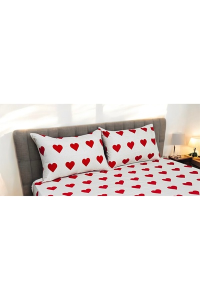 By Masuaa 2-Piece Heart Pillowcase