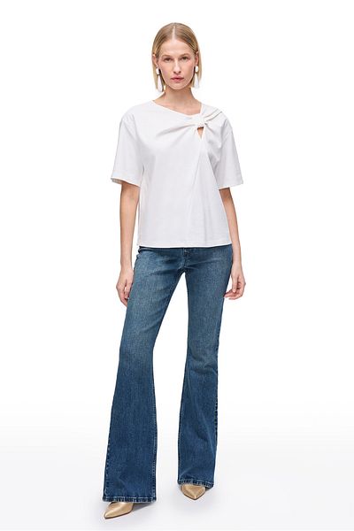 Perspective Makis White Color Regular Fit Crew Neck Low Sleeve T-Shirt