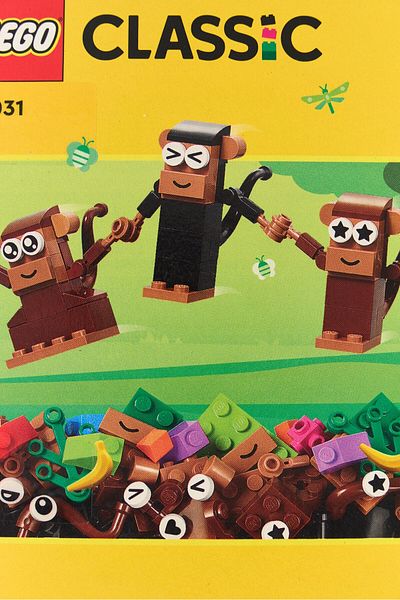 LEGO Classic 11031 Creative Monkey Fun, Yellow Combo