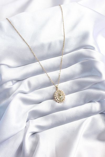 Skygo 316L Steel Gold Color Rose Model Pearl Detail Women's Necklace - TJ-BKO8094