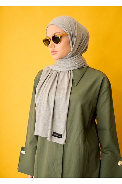 HOUSE OF MODEST Grimelange Jersey Shawl