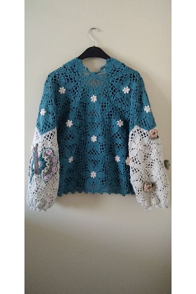 Guashe Hand Knitted Motif Cardigan