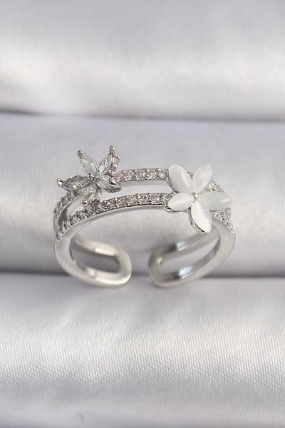 Skygo Brass Silver Color Zircon Stone Flower Model Vip Series Women's Ring - Tj-Byk3513