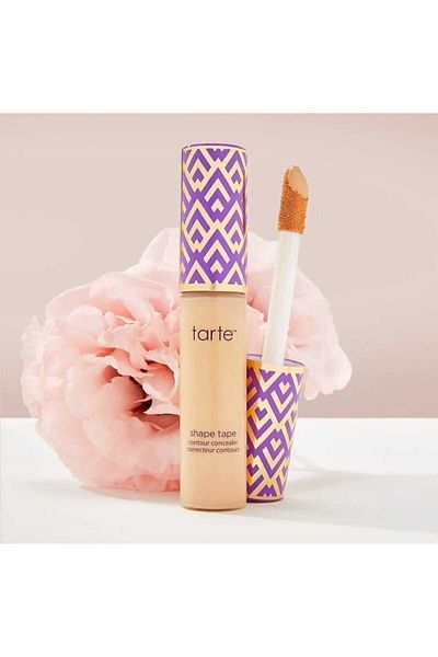Tarte خافي عيوب طبيعي غير لامع من تارت شيب تيب، 10 مل، 29n، وردي فاتح متوسط، من إيست كوزماتيكس