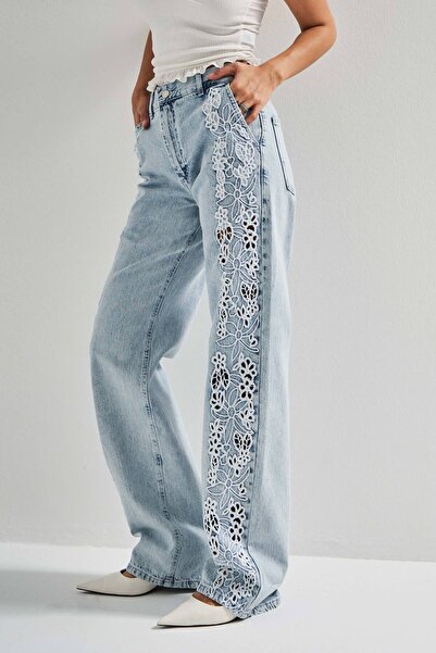 its basic Blugi de zăpadă pentru femei Culoare 3s5-3 Dantela Brodată Loose Fit Talie mijlocie Lungime interioară 83 Cm Design Denim Jean