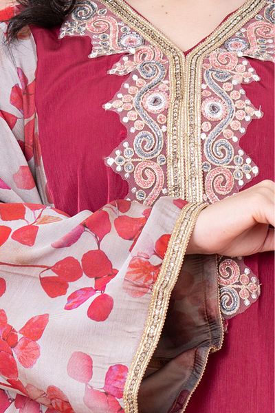 IKKXA Modern Embroidered Jalabiya