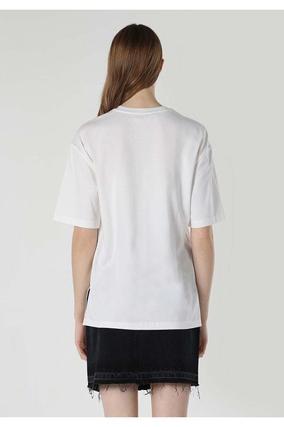 Colin's Tricou alb cu mânecă scurtă pentru femei, cu decolteu rotund, cu croială normală