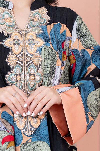 IKKXA Embroidered Leaf Blossom Jalabiya