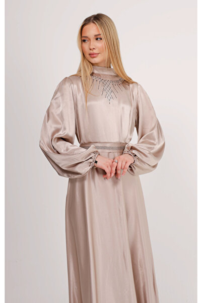 GAVLİA فستان السلطان بيج - حجاب ذو ياقة حكيمة مع تفاصيل حجرية