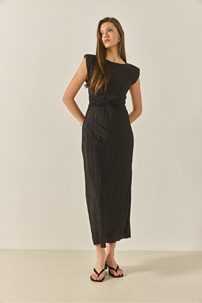 Bianco Lucci Dámské detailní vycpané saténové šaty s dlouhými plisovanými šaty do pasu 436 60283307