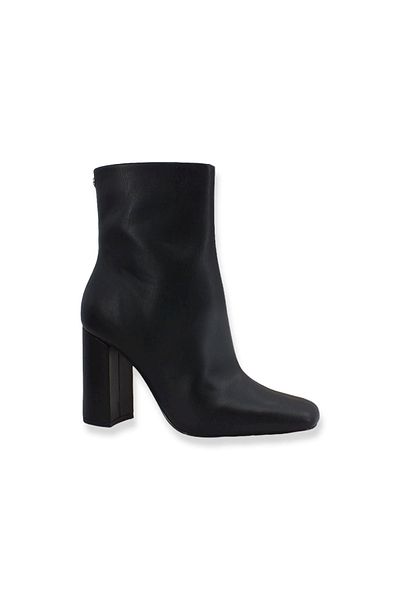 Guess BEAKER women's ankle boots black