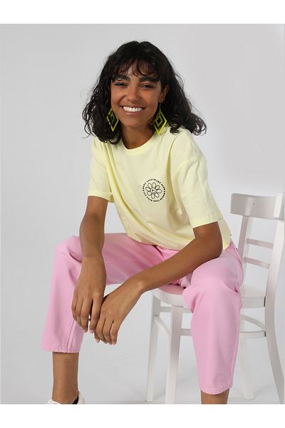 Colin's Yellow Regular Fit Crew Neck Women's T-Shirt - Short Sleeve