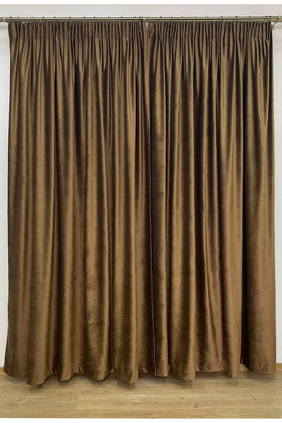 Liz Line Set of two velvet curtains, with drapery, various sizes and colors, from the "Velvet lux" range by Liz Line