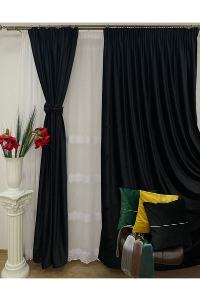 Liz Line Set of two velvet curtains, with drapery, various sizes and colors, from the "Velvet lux" range by Liz Line