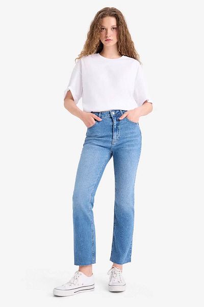 DeFacto Pantaloni lavabili Crop Flare Fit cu talie înaltă până la glezne E8018ax25sm