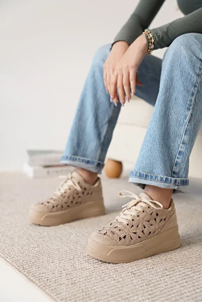 Cananın Pabuçları Mdn 223 Thick Sole Embroidered Sports