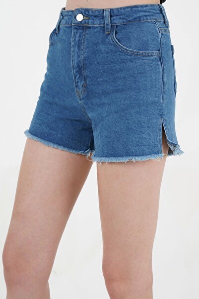 TakıDolabı شورت جينز أزرق اللون بأرجل شرابة