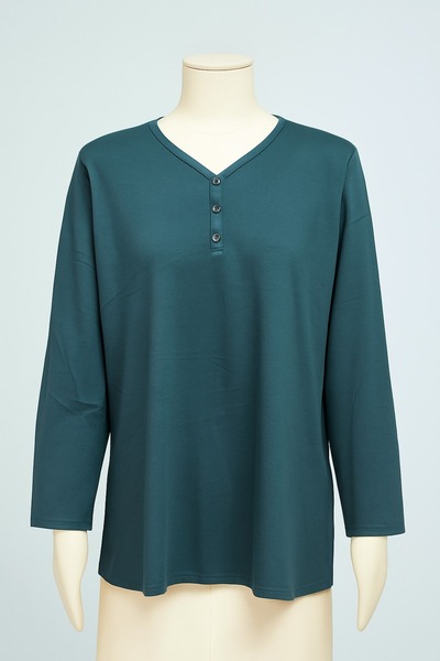 FATELLA Plus Size 3 Button V-Neck Mother Combed Cotton Blouse – Relaxed Fit