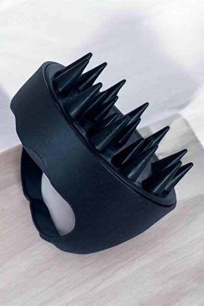 TakıDolabı فرشاة تدليك فروة الرأس من السيليكون باللون الأسود