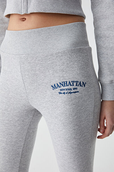 GRIMELANGE Iressen Women's Embroidery Pattern Regular Fit Grimelange Sweatpants