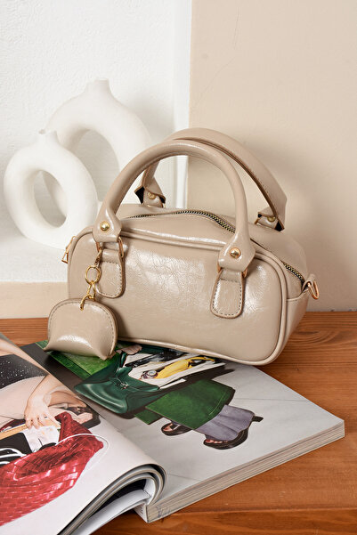 Handley Luxury Shoulder Bag with Cross Strap