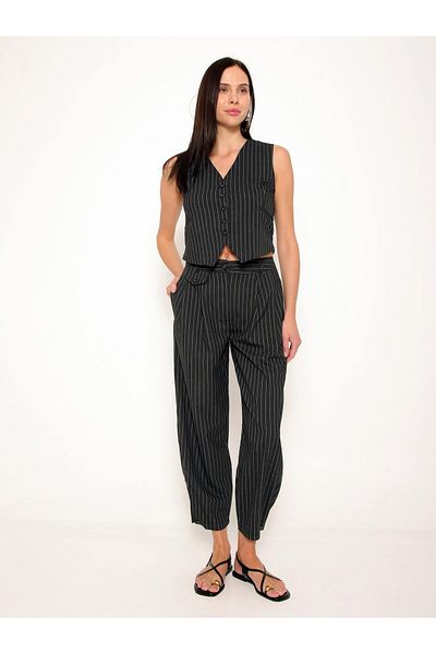 Coral Striped Vest Loose Trousers Suit Black