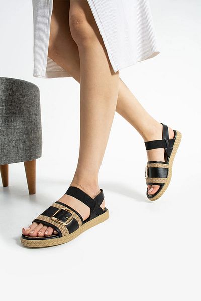 Behtah Kundura Sandals - Flat