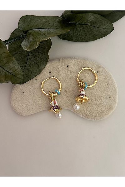YENGEÇ Brand Model Bell Pearl Detail Charm Earrings