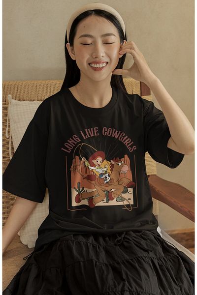Fuddy Moda Μπλουζάκι Unisex Long Live Cowgirls με στάμπα, μπλουζάκι με θέμα Toy Story