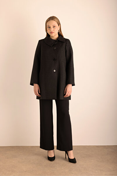 Aker Asimetrik Yaka Kapamalı Kap