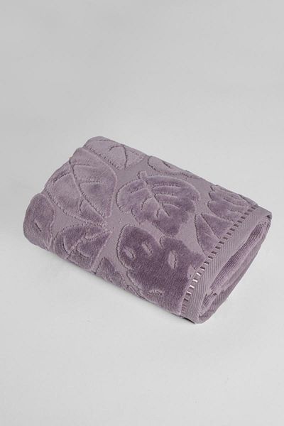 Stylish Home COTTON TOWEL, VELVET LEAF PATTERN - 70 x 140