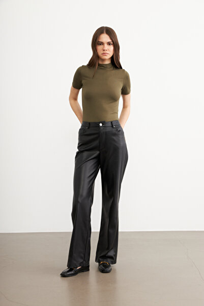 Yefrastore Γυναικεία Χακί Basic κοντομάνικη μπλούζα