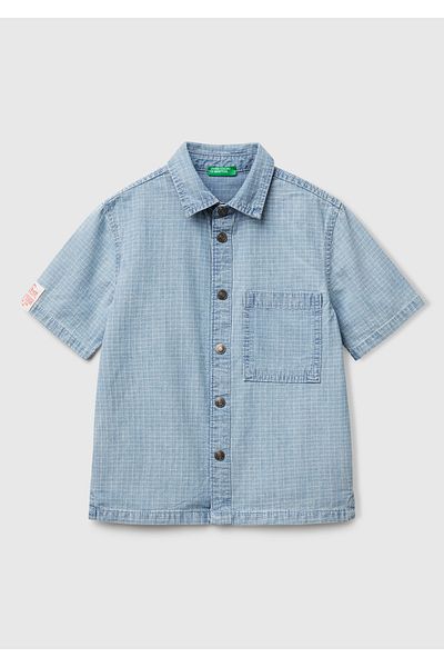 United Colors of Benetton Boy's Light Denim Sleeve Label Detailed Short Sleeve Denim Shirt with Front Pocket